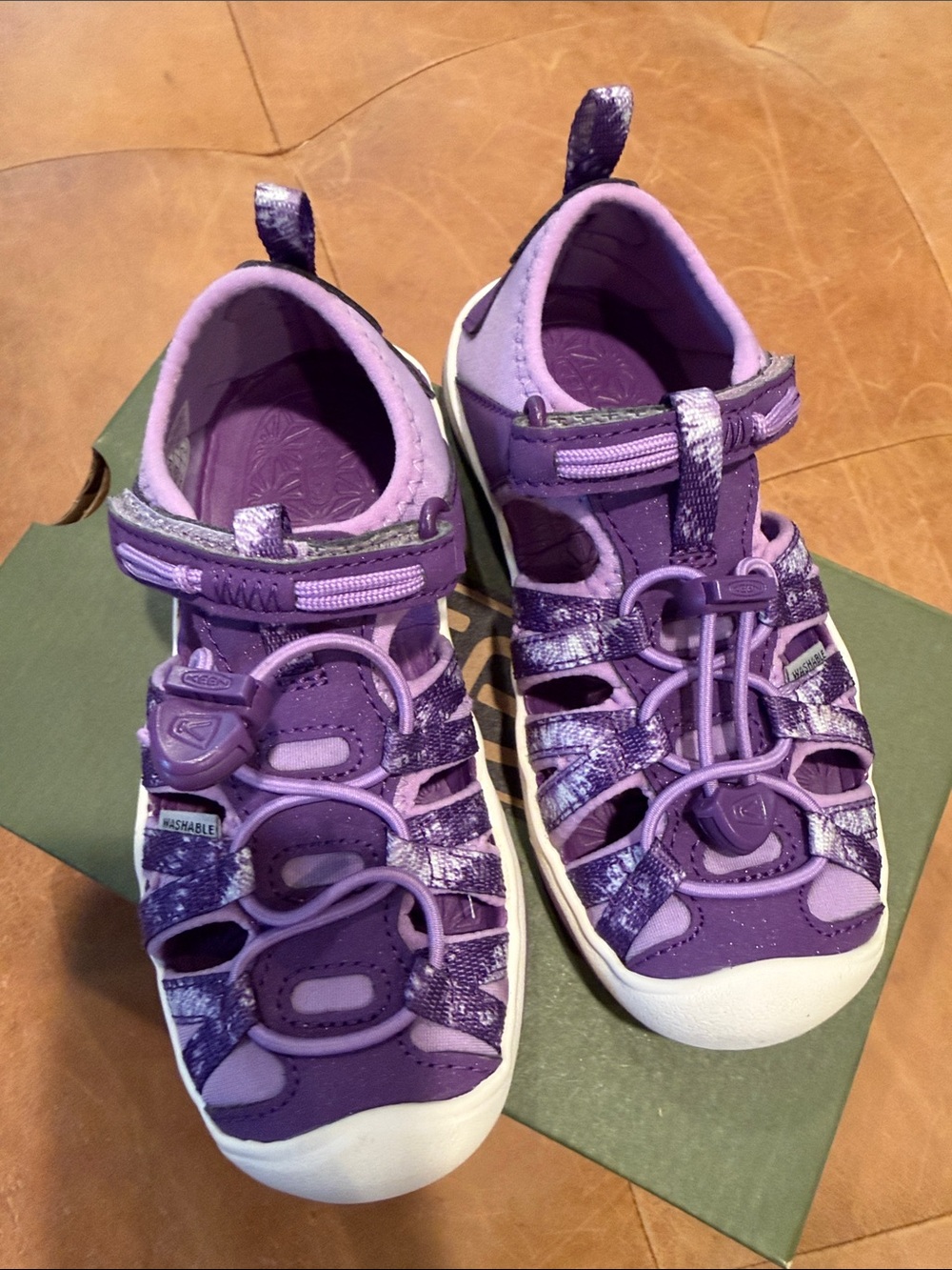 KEEN Moxie sandal - multi/English Lavender- Kids' Closed-Toe Outdoor Sandals